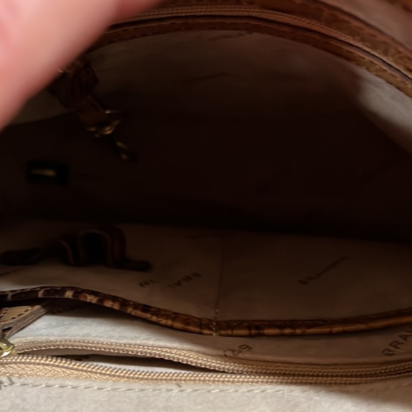 EXCEPTIONAL!  Brahmin Crossbody - Picture 5 of 8